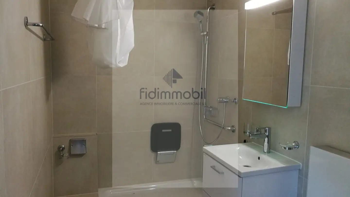 Appartamento in affitto - Rue De La Croix-Fédérale 36, 2300 La Chaux-de-Fonds - Foto 4