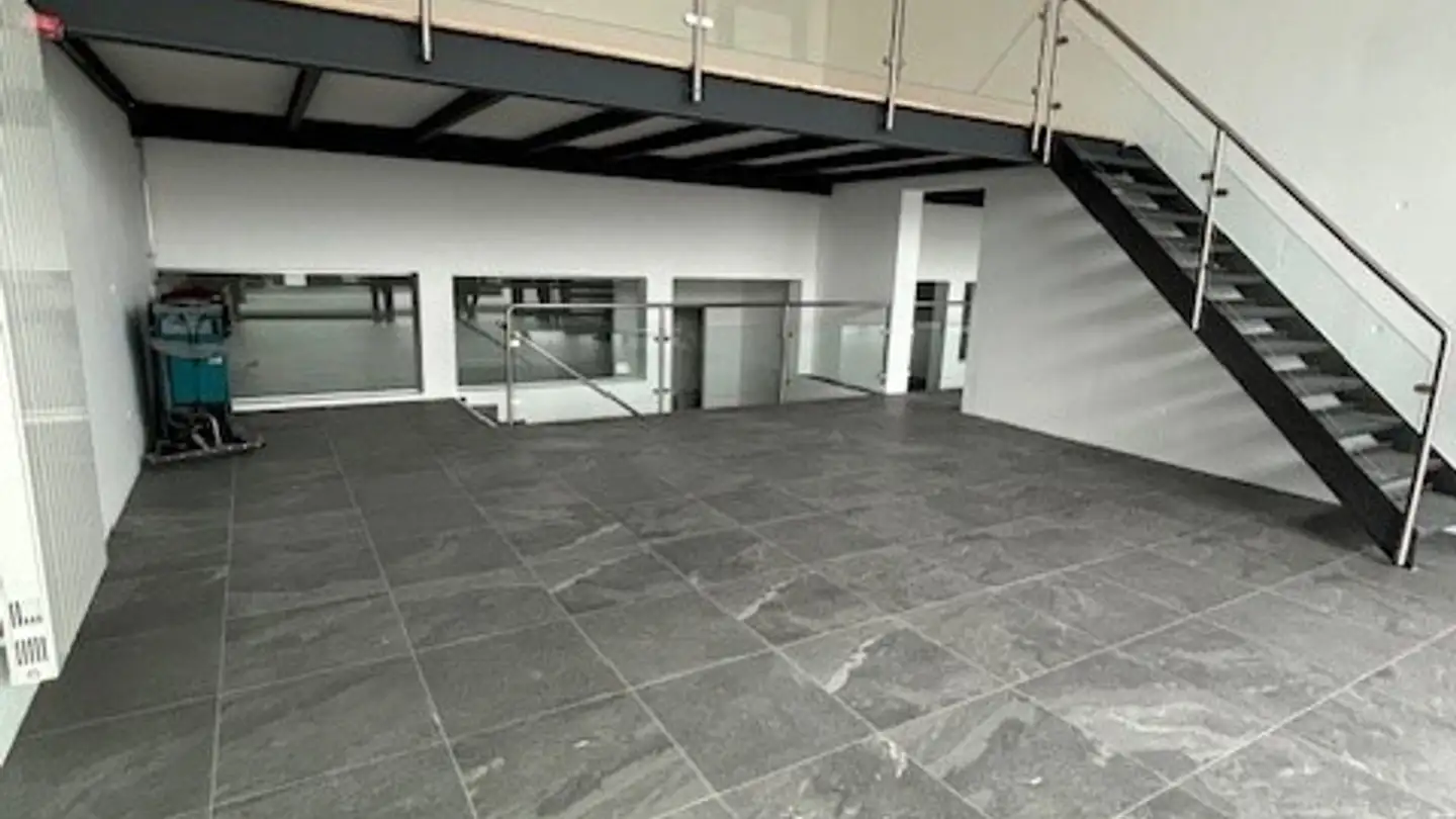 Commercial à louer - Zone Industrielle Le Tresi 4, 1028 Préverenges