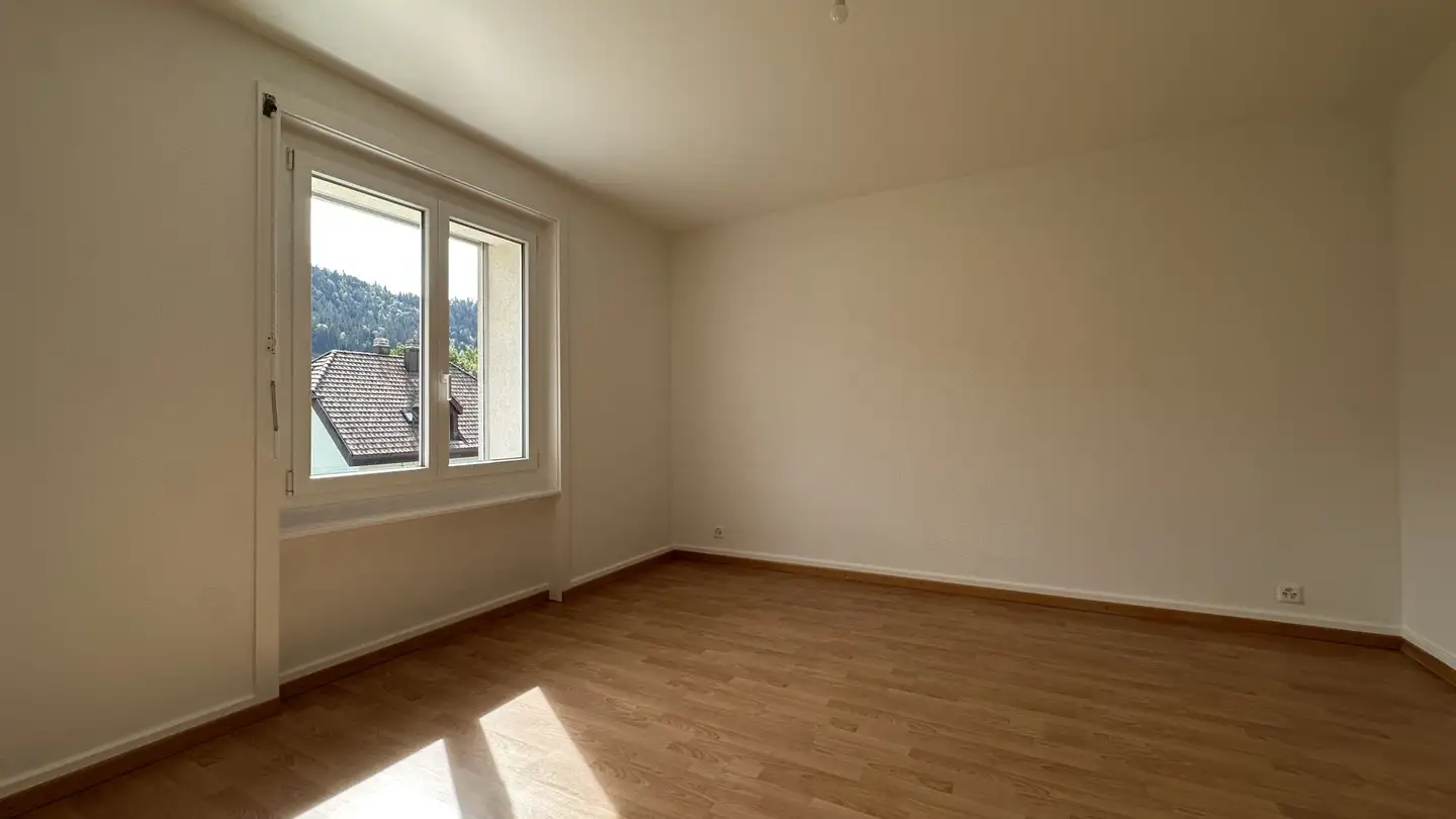Wohnung mieten - Rue Jules-Baillods 5, 2108 Couvet - Foto 4