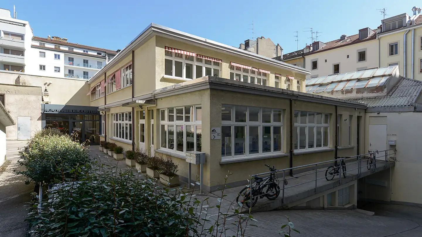 Place de parking souterraine à louer - Rue Du Môle 34, 1201 Genève - Photo 2
