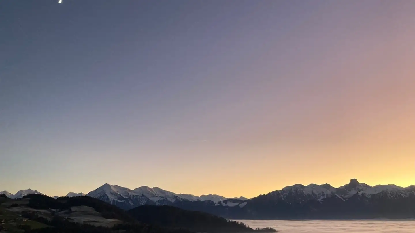 Apartment for rent - Rachholtern, 3617 Fahrni b. Thun - Photo 2