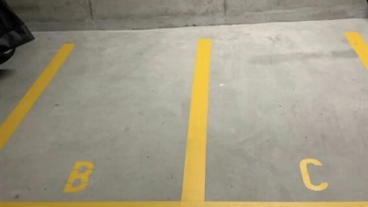 Parcheggio esterno in affitto - Otmarweg 2, 8617 Mönchaltorf - Photo 3