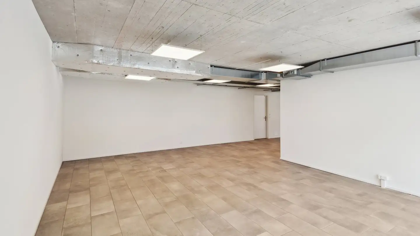 Shop for rent - Dorfstrasse 10, 8630 Rüti ZH - Photo 4