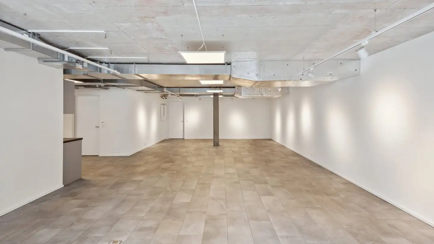 Shop for rent - Dorfstrasse 10, 8630 Rüti ZH - Photo 3