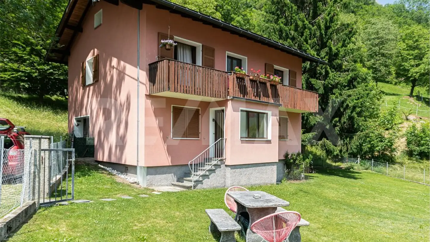 Duplex for sale - 6718 Olivone