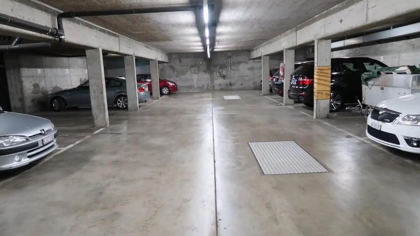Tiefgaragenstellplatz mieten - Fabrikstrasse 29, 3176 Neuenegg - Foto 2