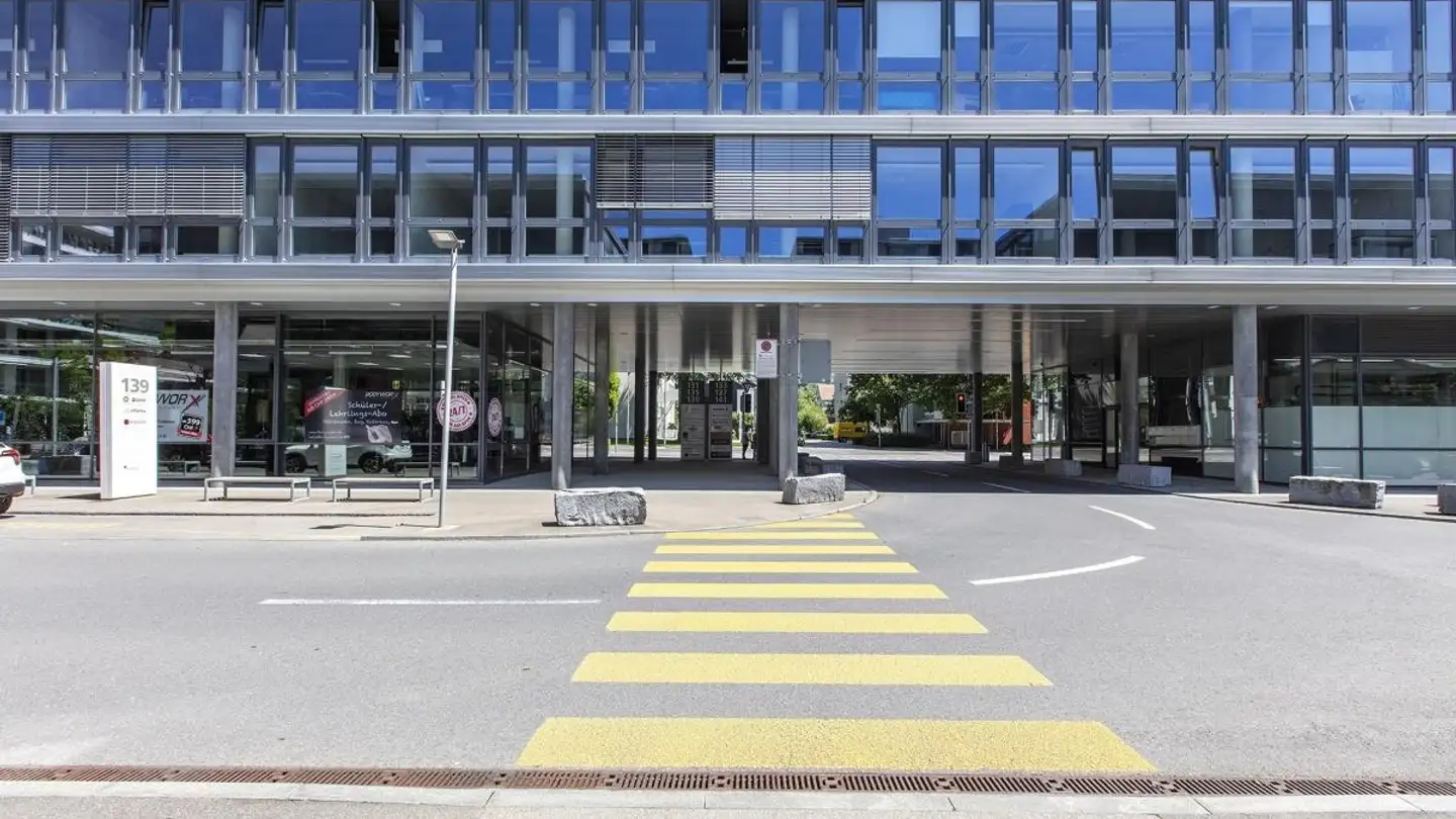 Bürofläche mieten - Baarerstrasse 135, 6300 Zug - Foto 2
