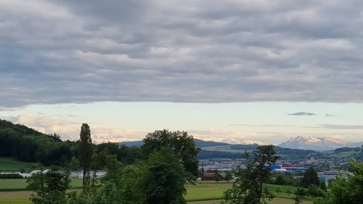 Attique à louer - 5607 Hägglingen