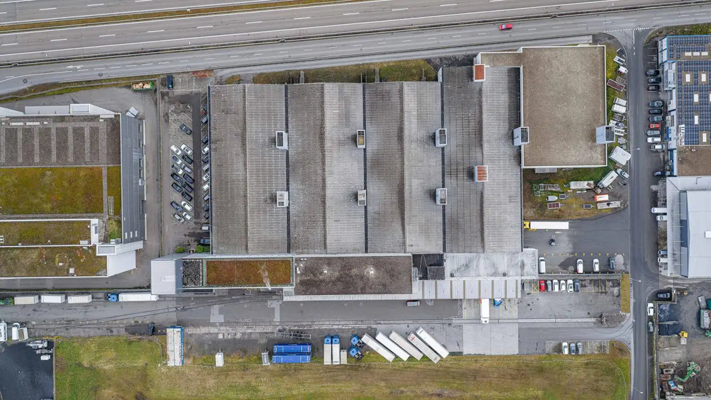 Outdoor parking space for rent - Industriestrasse 64, 9443 Widnau - Photo 3