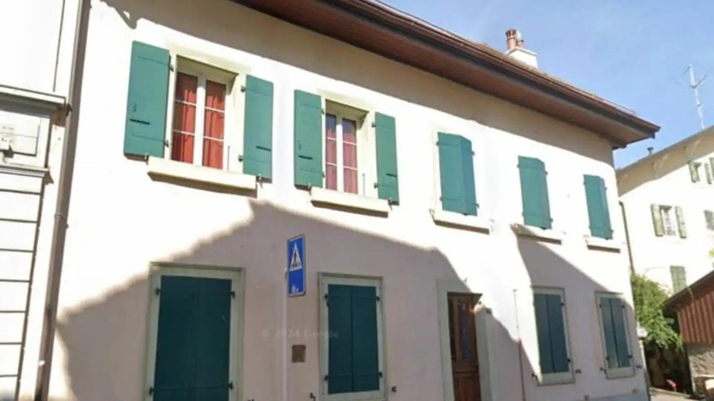 Residential building for sale - 1096 Cully