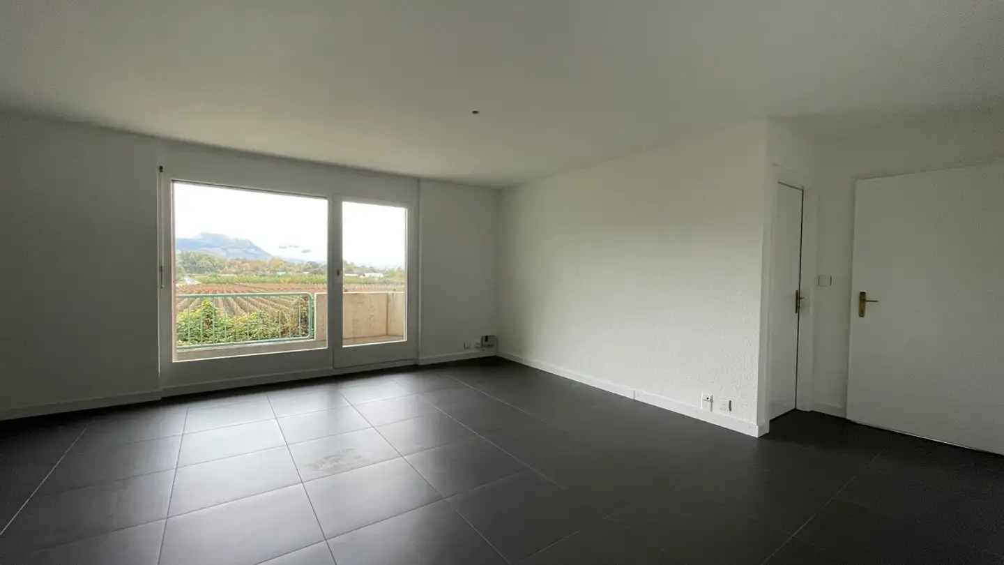 Apartment for rent - Route De Zursin, 1912 Leytron - Photo 3