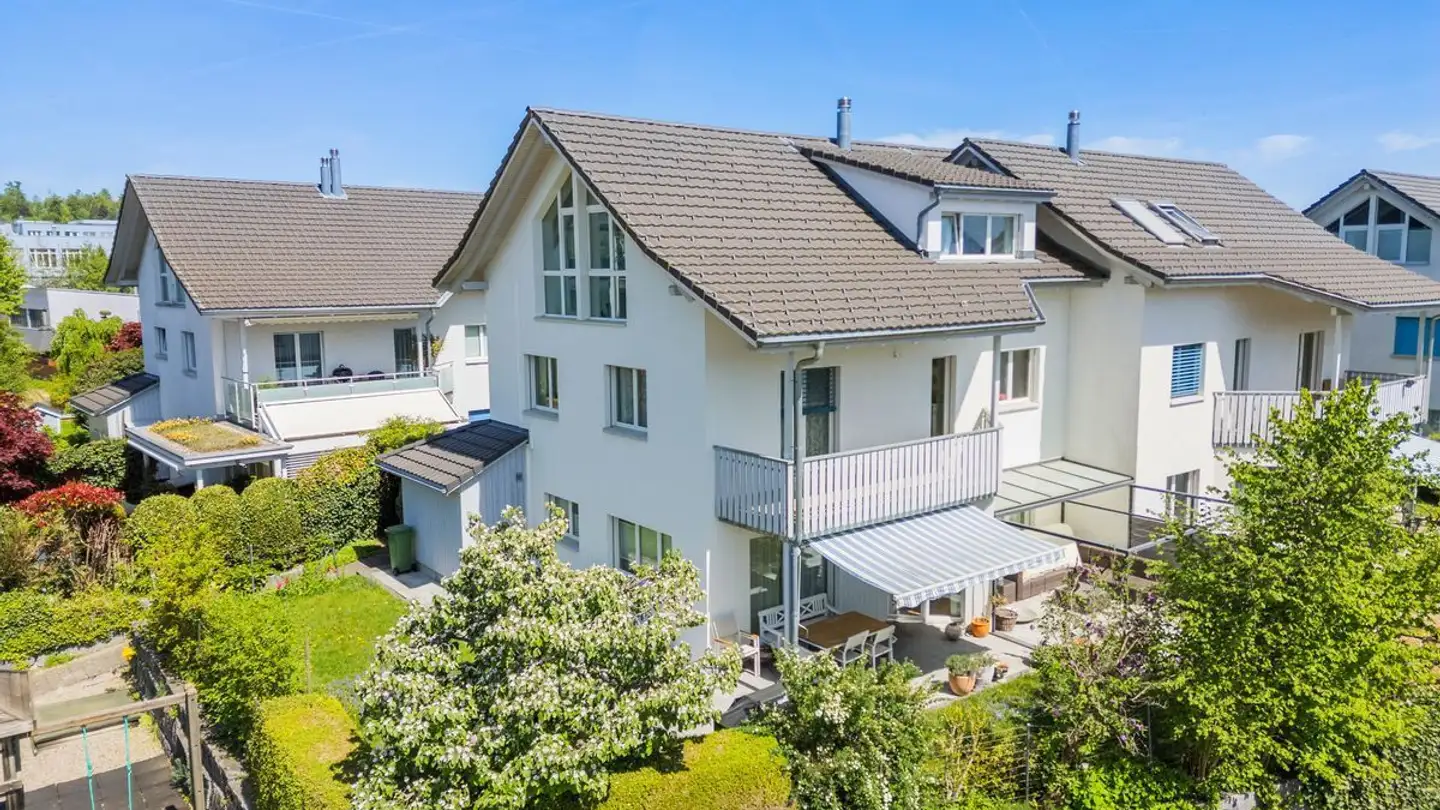 Casa bifamiliare in vendita - Blumenbergstrasse 6c, 8633 Wolfhausen - Foto 2