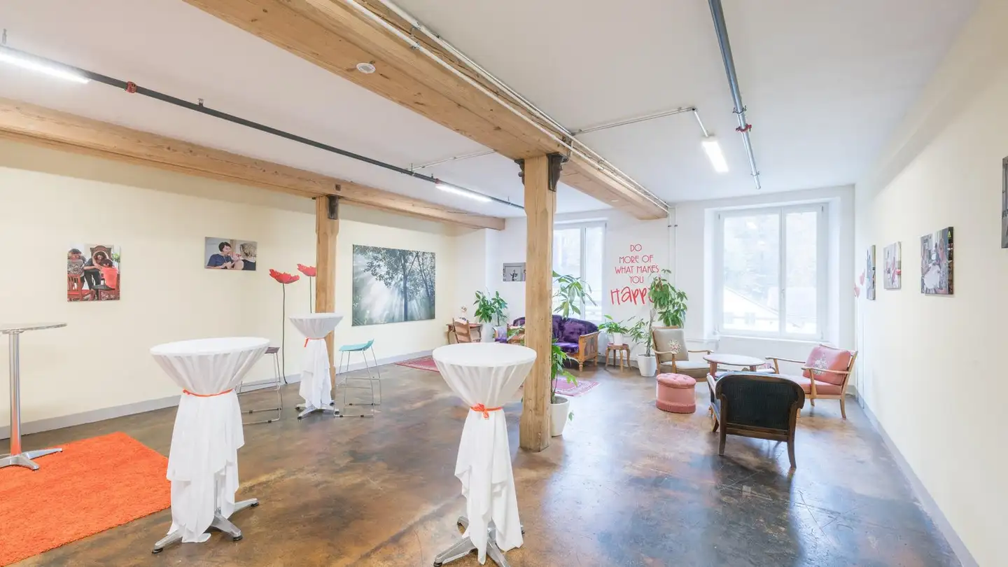 Bürofläche mieten - Zürichstrasse 17, 8607 Aathal-Seegräben - Foto 2