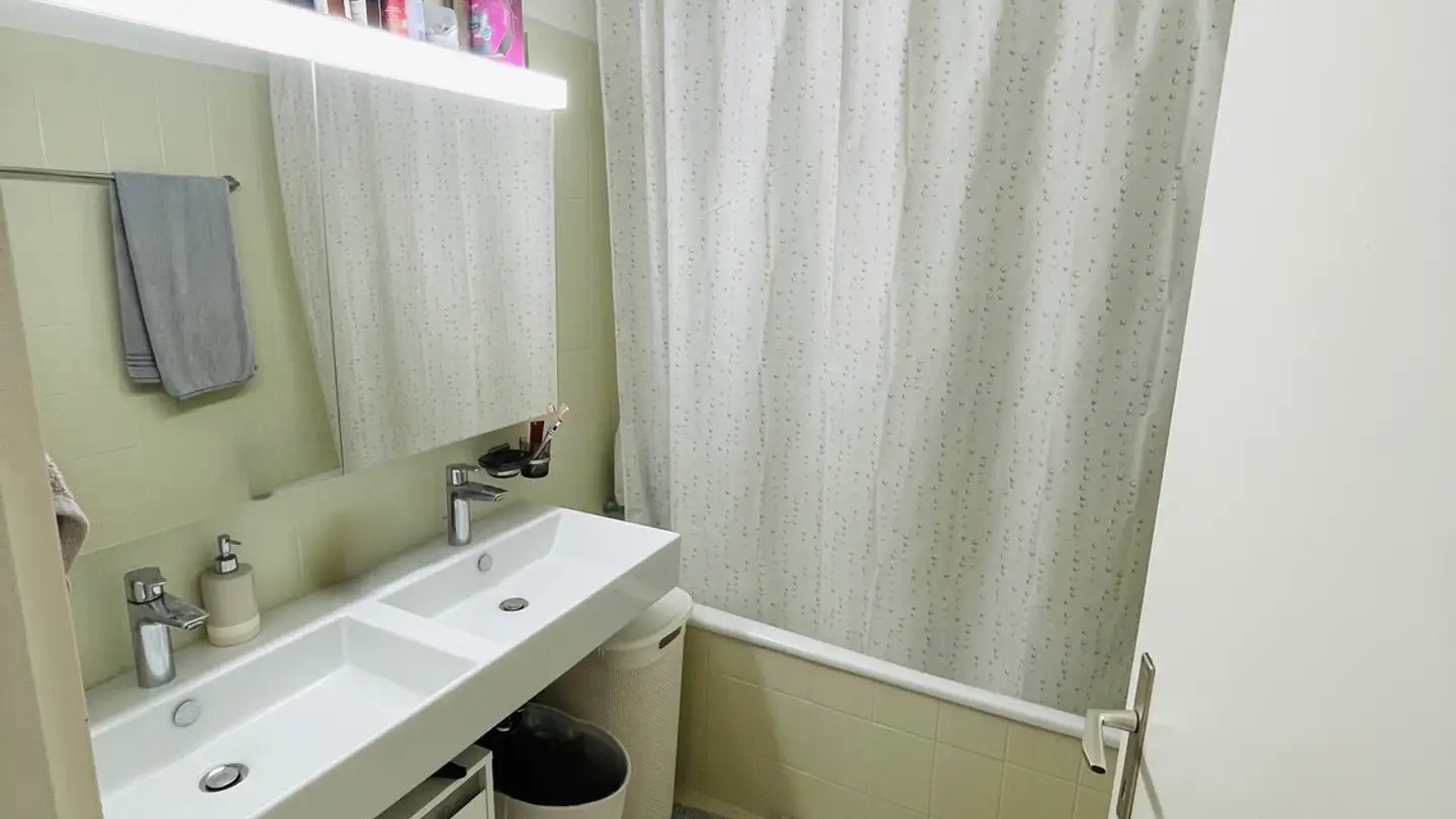 Wohnung mieten - Usterstrasse 6, 8604 Volketswil