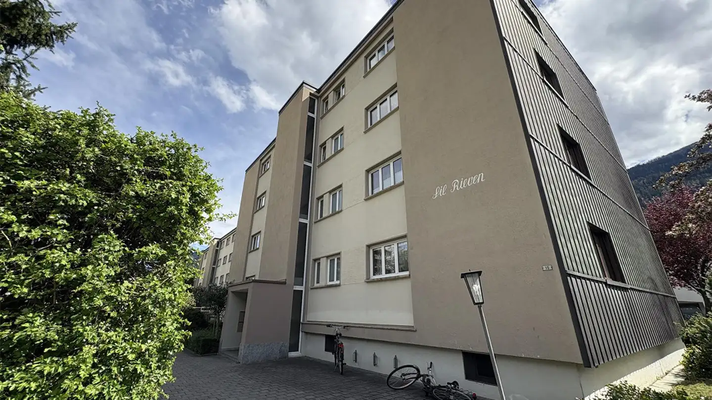 Appartement à louer - Rieven 15, 7013 Domat/Ems