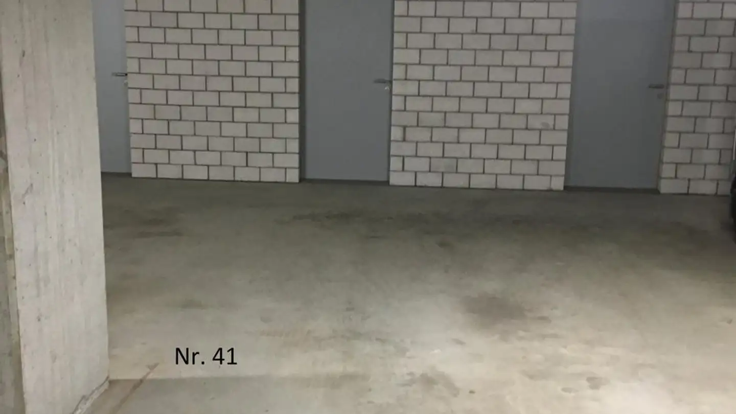 Garage individuel à louer - Untere Merjenstrasse 3, 3922 Stalden VS