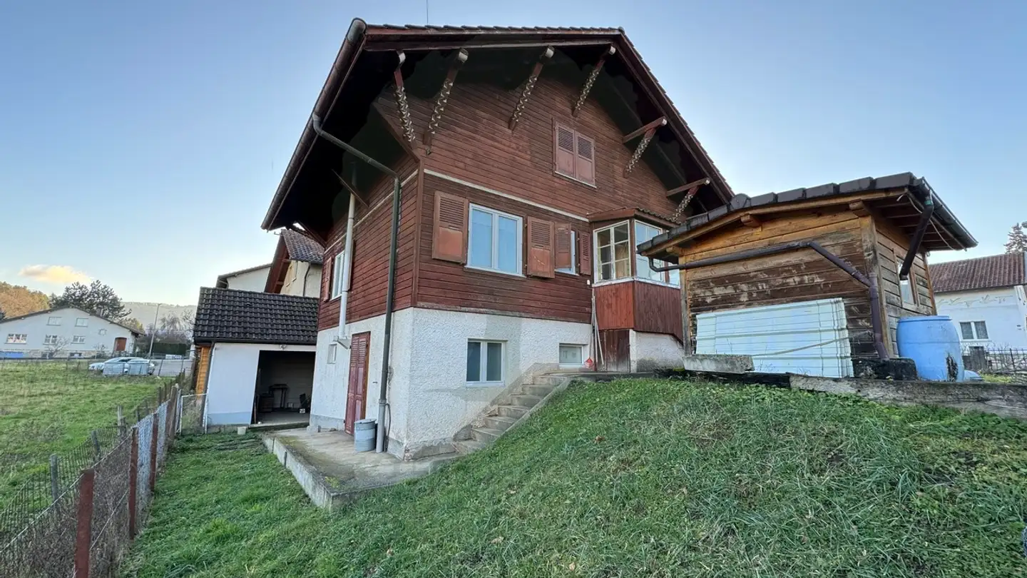 Single house for rent - Route De Fontenais 61, 2900 Porrentruy