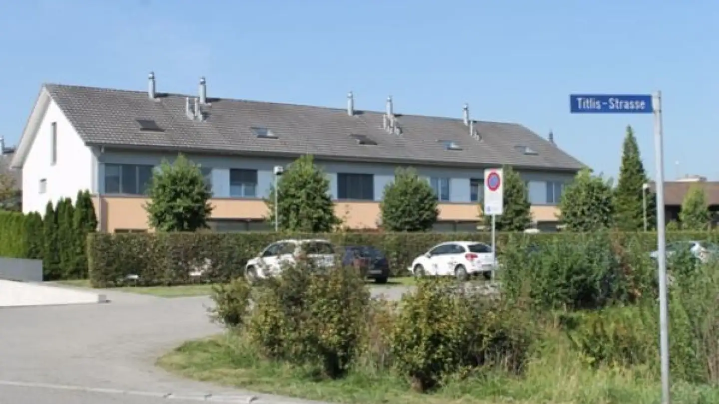 Parkplatz im Freien mieten - Sustenweg 1, 6020 Emmenbrücke - Foto 3