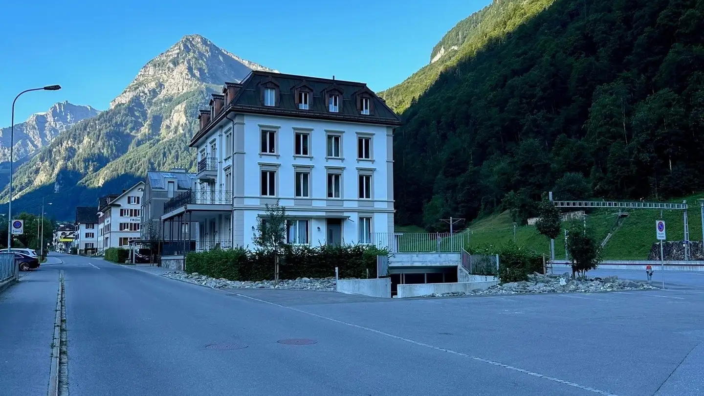 Wohnung mieten - Bahnhofstrasse 4, 8783 Linthal - Foto 2
