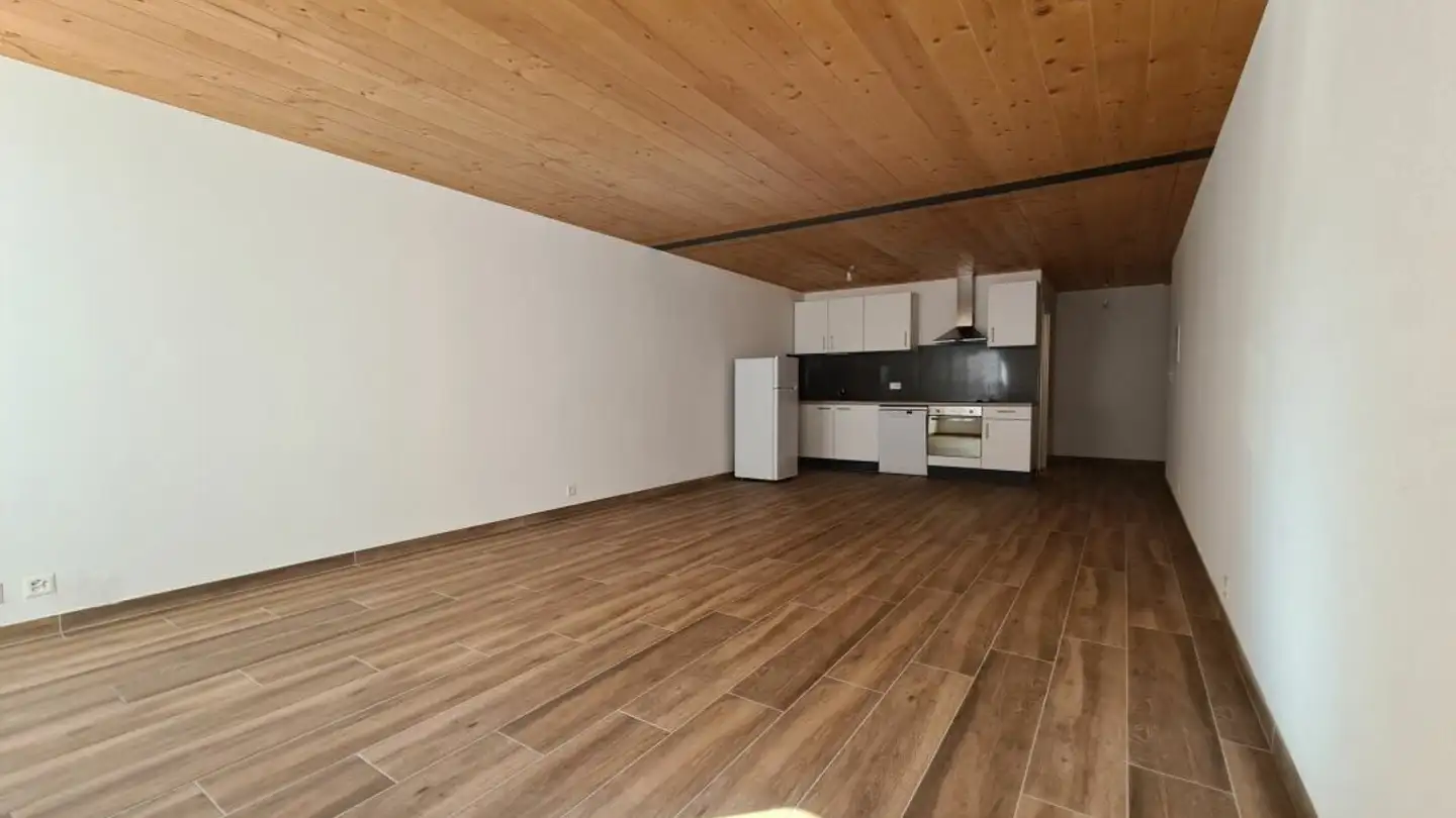 Wohnung mieten - Rue Centrale, 1450 Ste-Croix - Foto 2