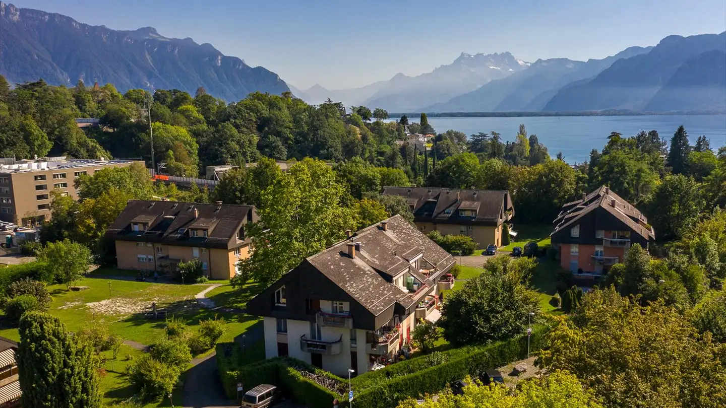 Place de parking extérieure à louer - Chemin Du Vallon 37, 1814 La Tour-de-Peilz - Photo 2