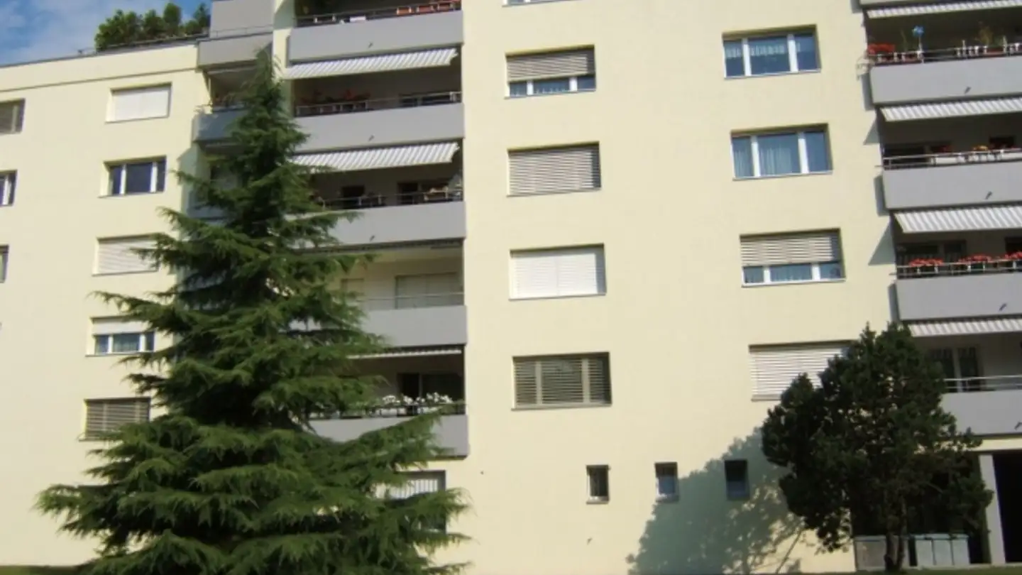 Parkplatz im Freien mieten - Steinackerstrasse 2, 8953 Dietikon
