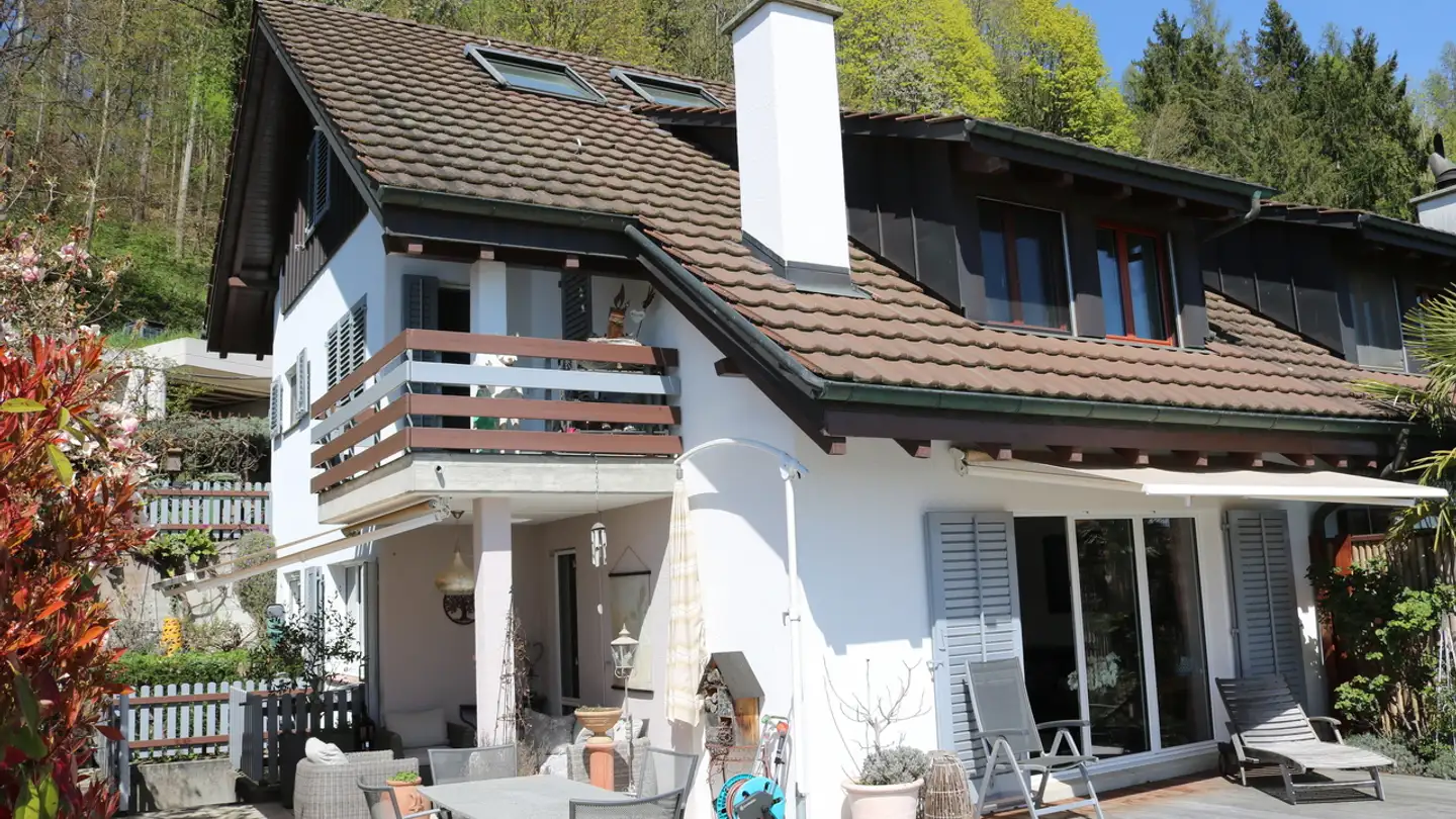 Casa bifamiliare in vendita - Wolfhagstrasse 17, 8194 Hüntwangen