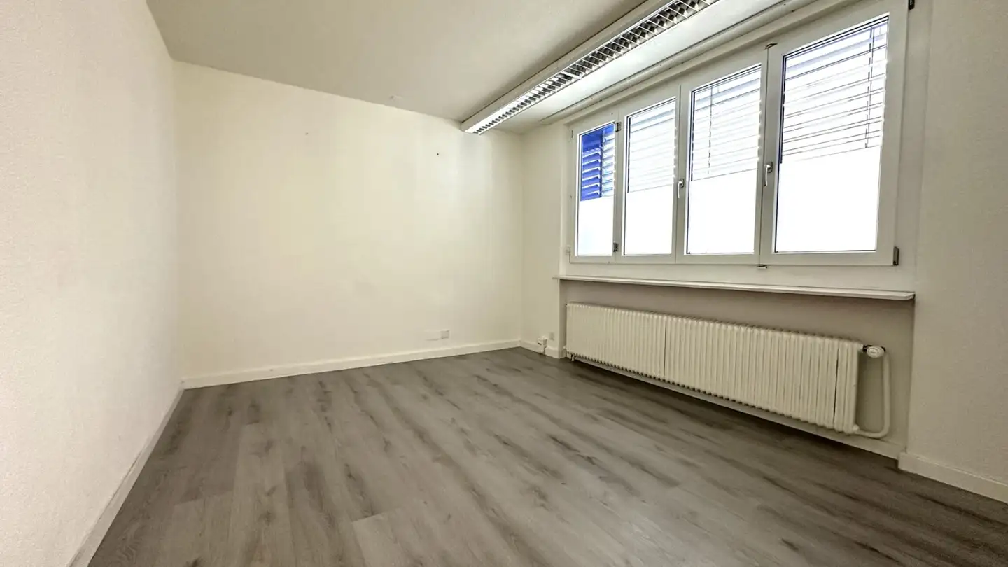 Spazio ufficio in affitto - Industriestrasse 24, 6102 Malters - Photo 3