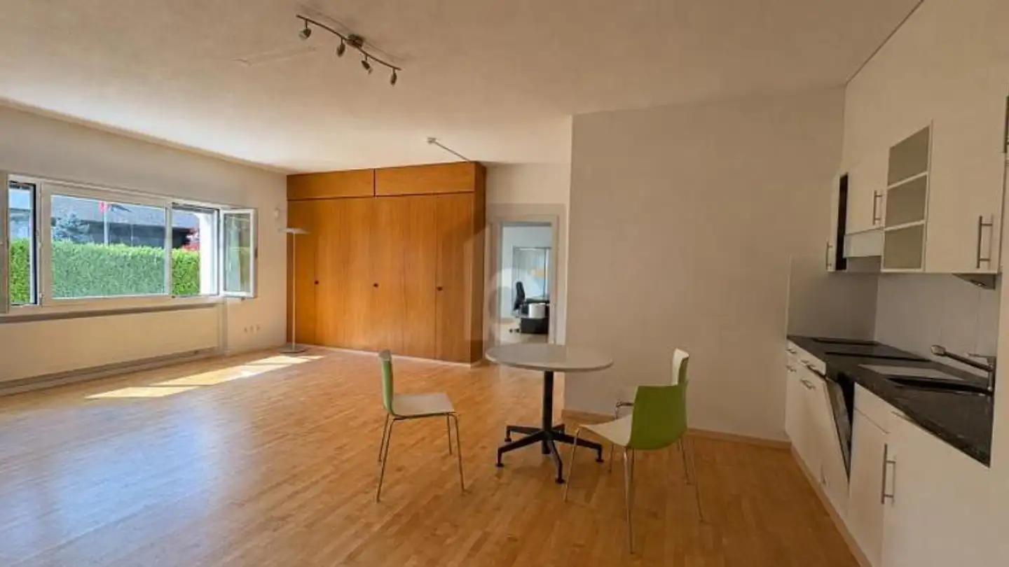 Office space for rent - 4556 Aeschi SO