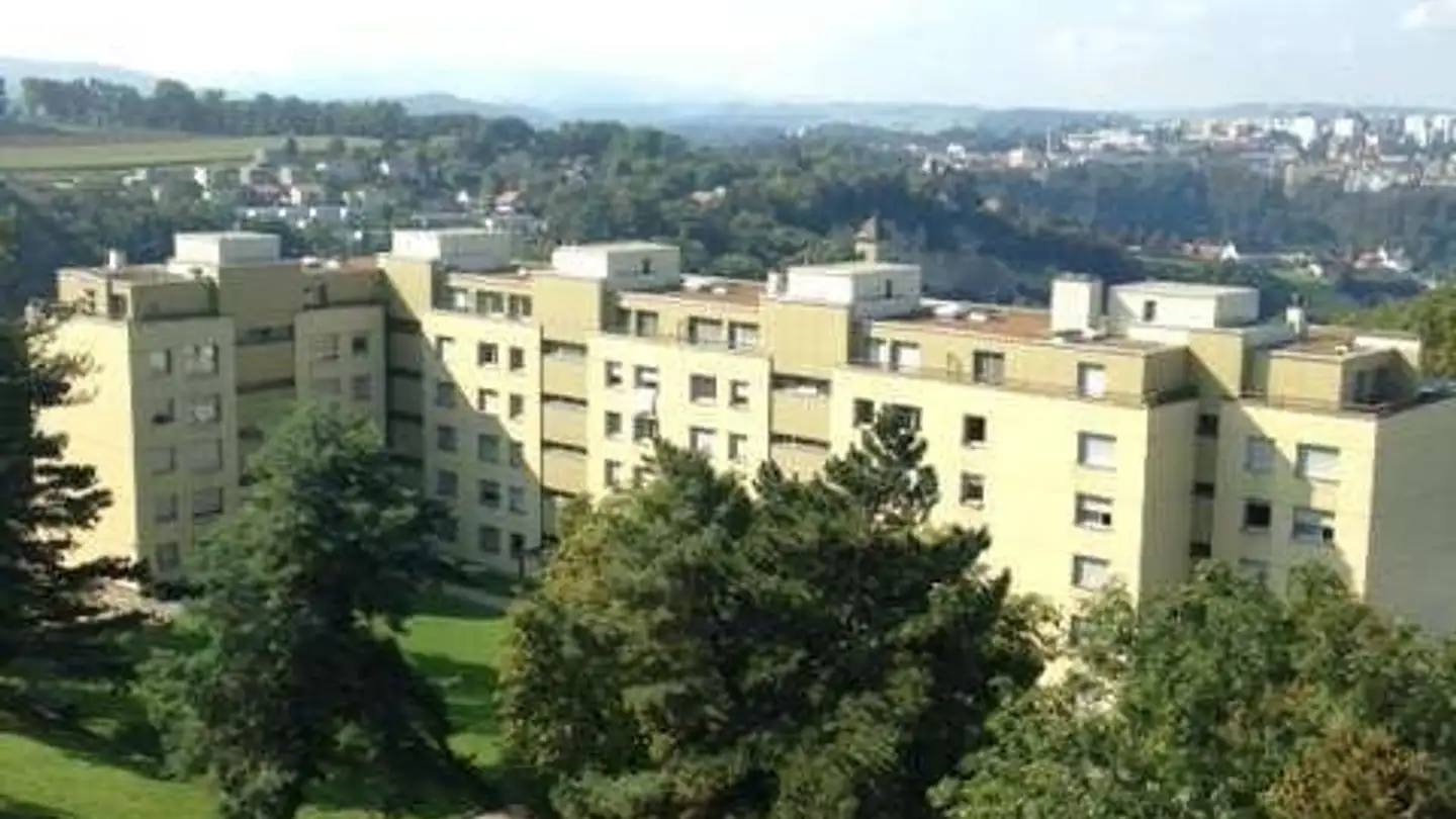 Place de parking extérieure à louer - Route Joseph-Chaley 37, 1700 Fribourg