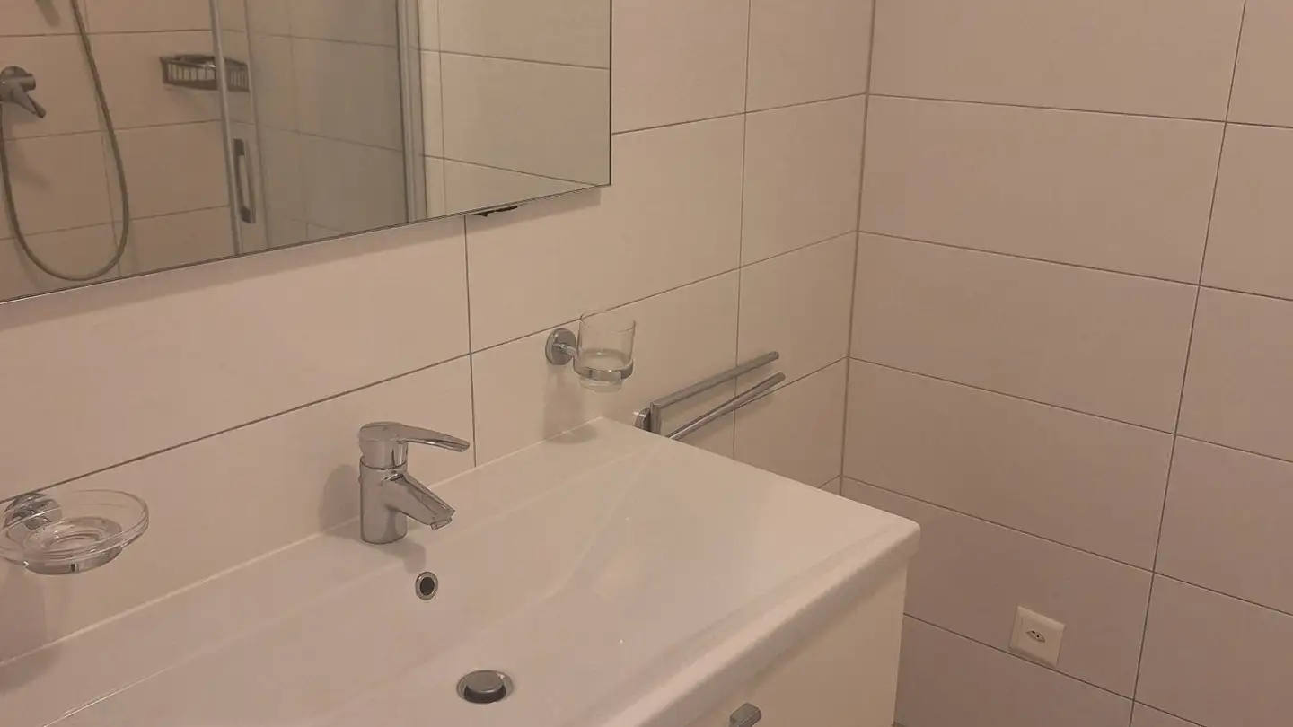 Apartment for rent - Via Del Battistone 13, 6533 Lumino - Photo 4