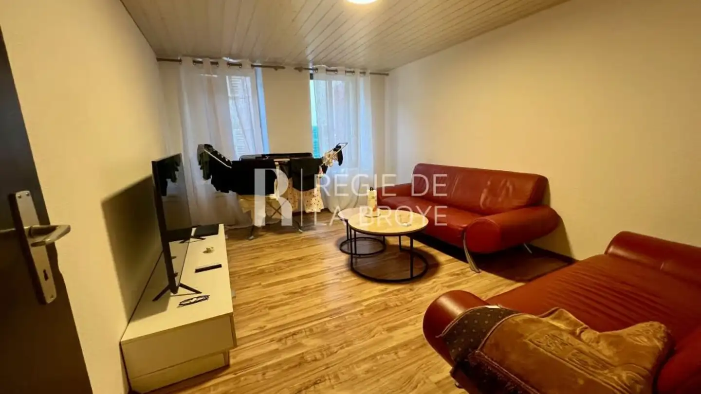 Apartment for rent - Rue De La Rochette 28, 1470 Estavayer-le-Lac - Photo 2