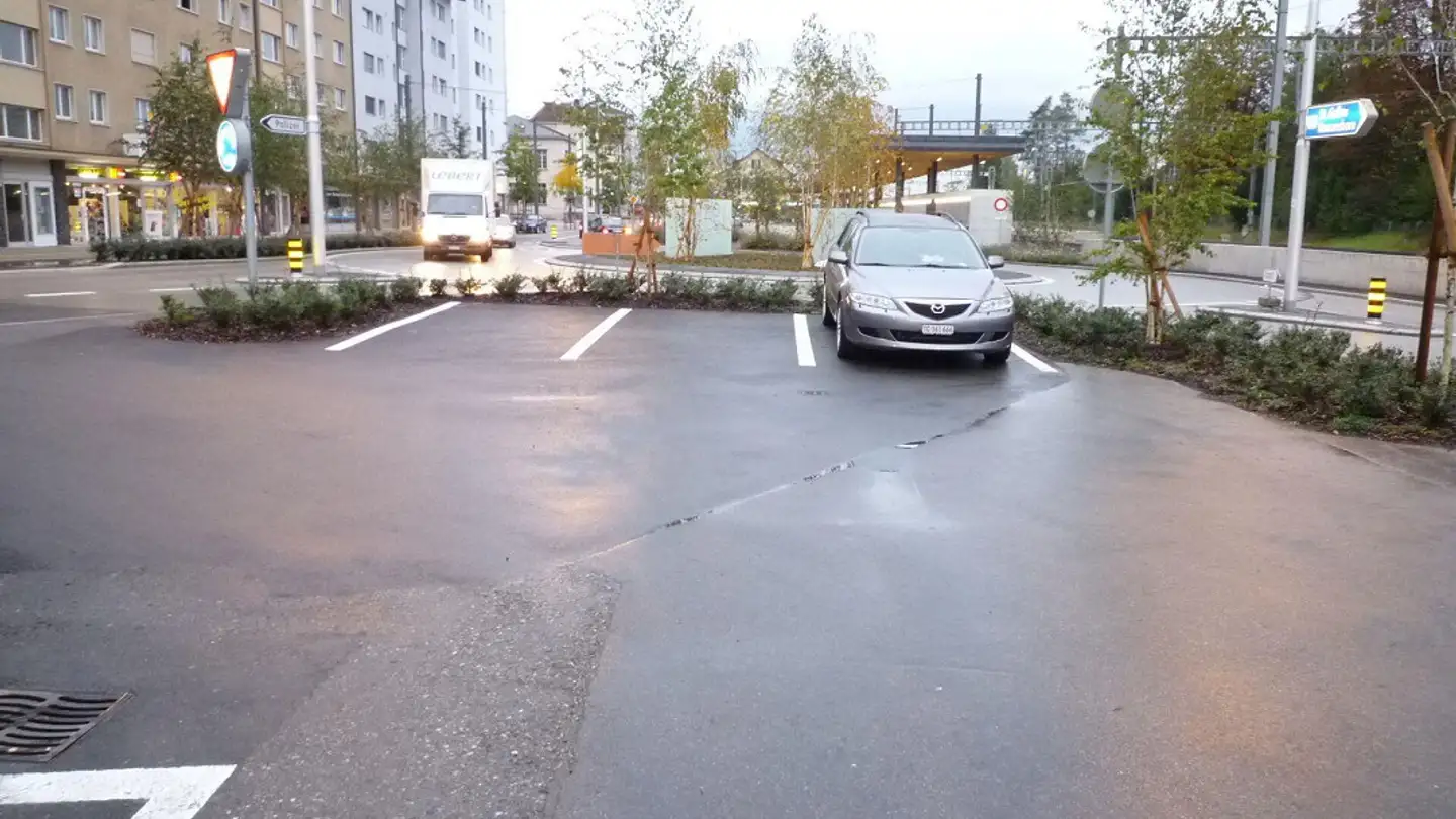 Place de parking extérieure à louer - Bahnhofstrasse 12, 8280 Kreuzlingen