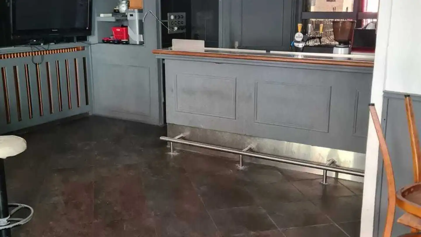 Bar for rent - Rue du Molage, 1860 Aigle - Photo 3