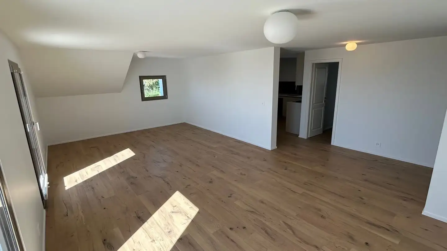 Dachgeschosswohnung mieten - 1166 Perroy - Foto 4