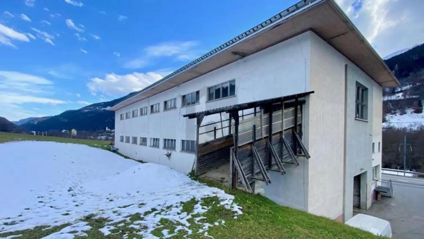 Industrial property for sale - 7166 Trun