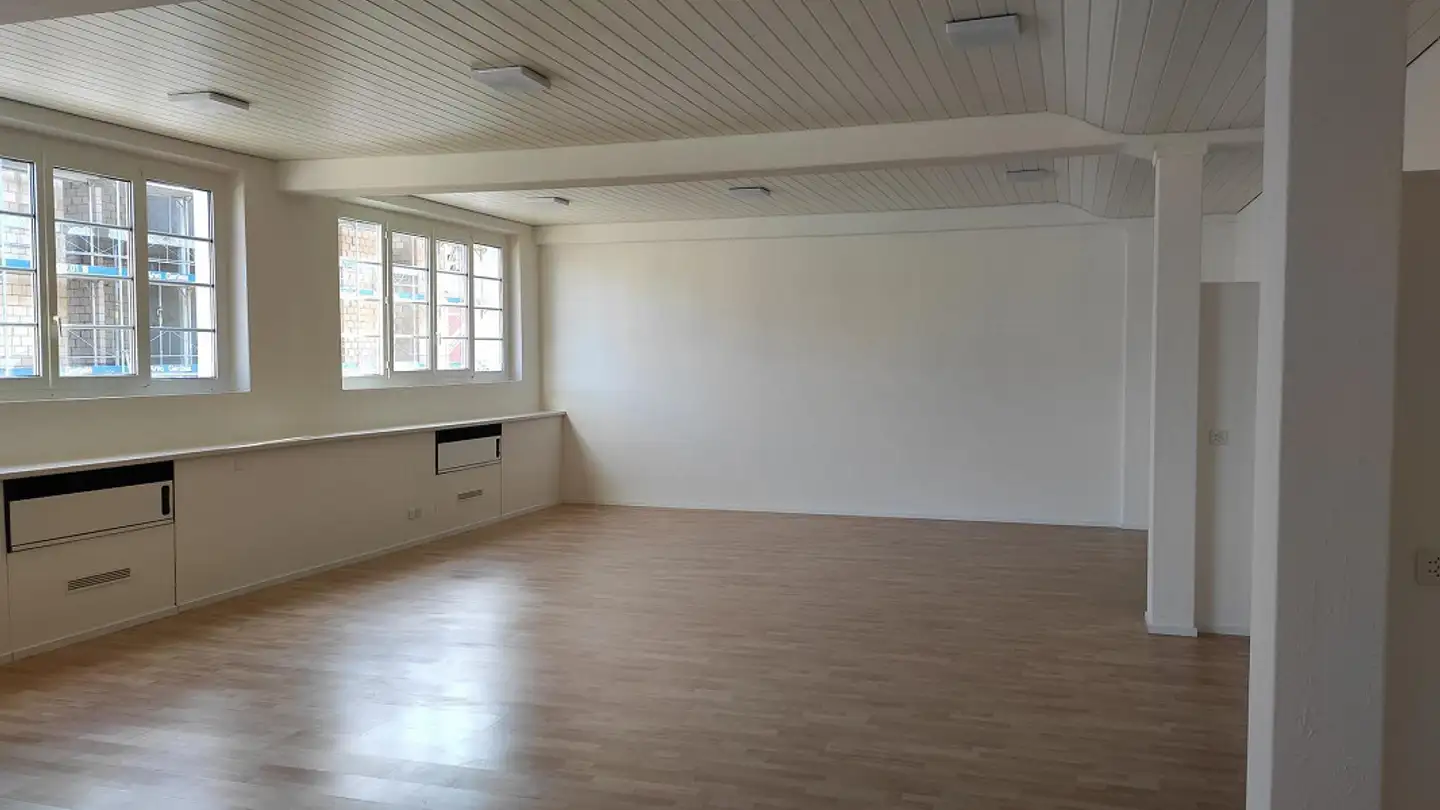 Gewerbe mieten - Zürcherstrasse 33a, 8854 Siebnen