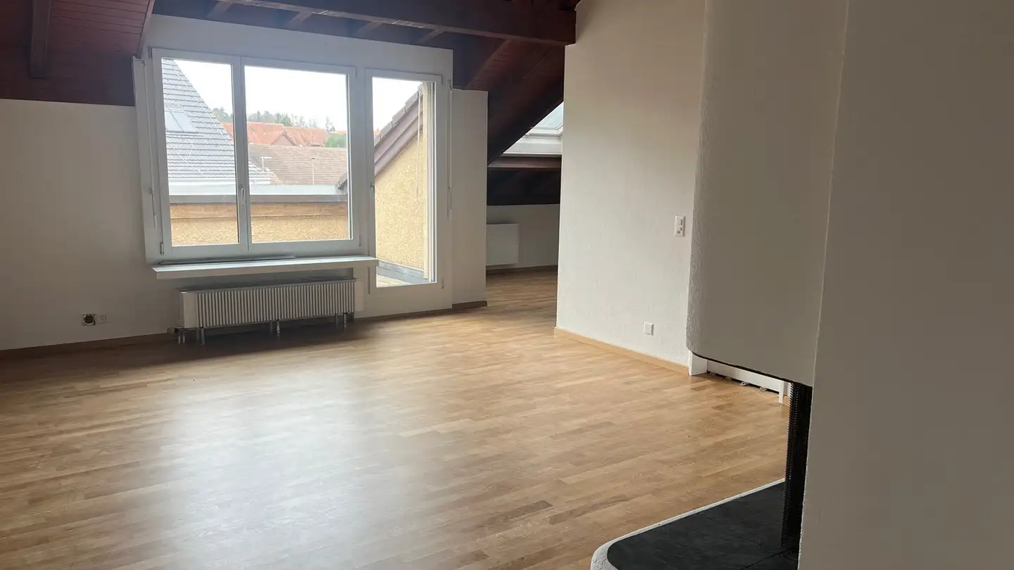 Attic flat for rent - Bahnhofstrasse 4, 8153 Rümlang - Photo 2