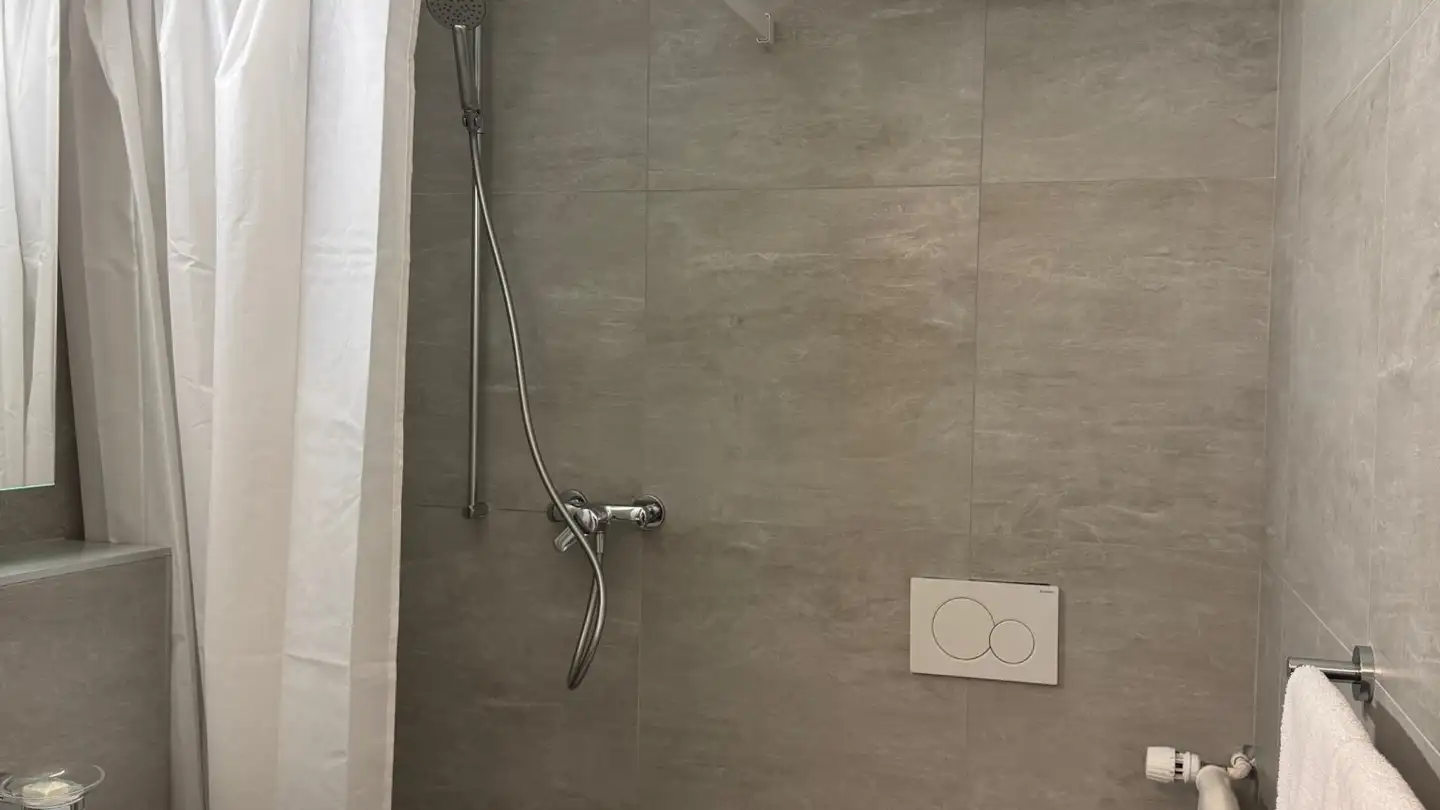 Furnished apartment for rent - Avenue De La Gare 40, 1003 Lausanne - Photo 2