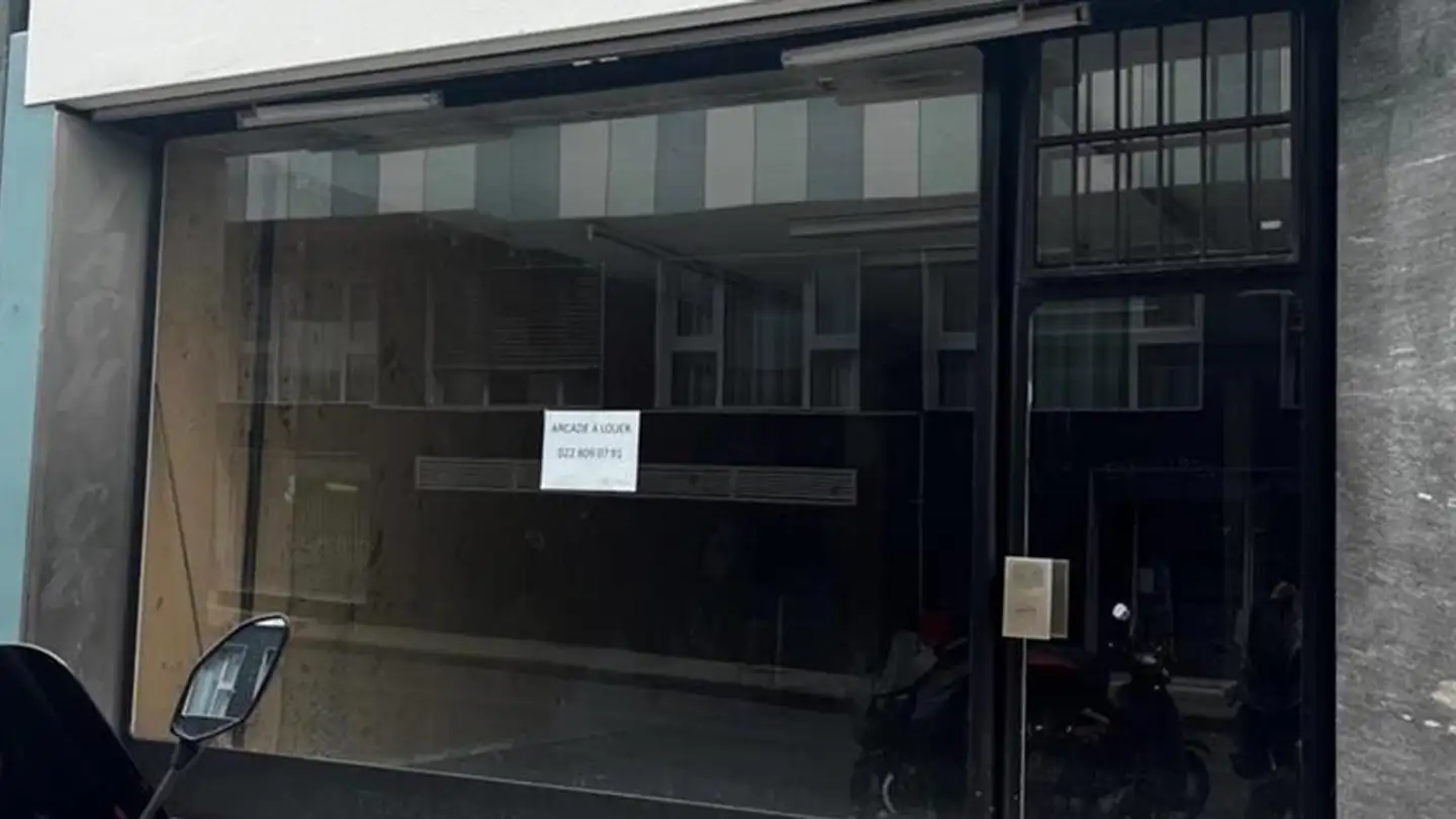 Shop for rent - Rue De-Monthoux 40, 1201 Genève - Photo 2