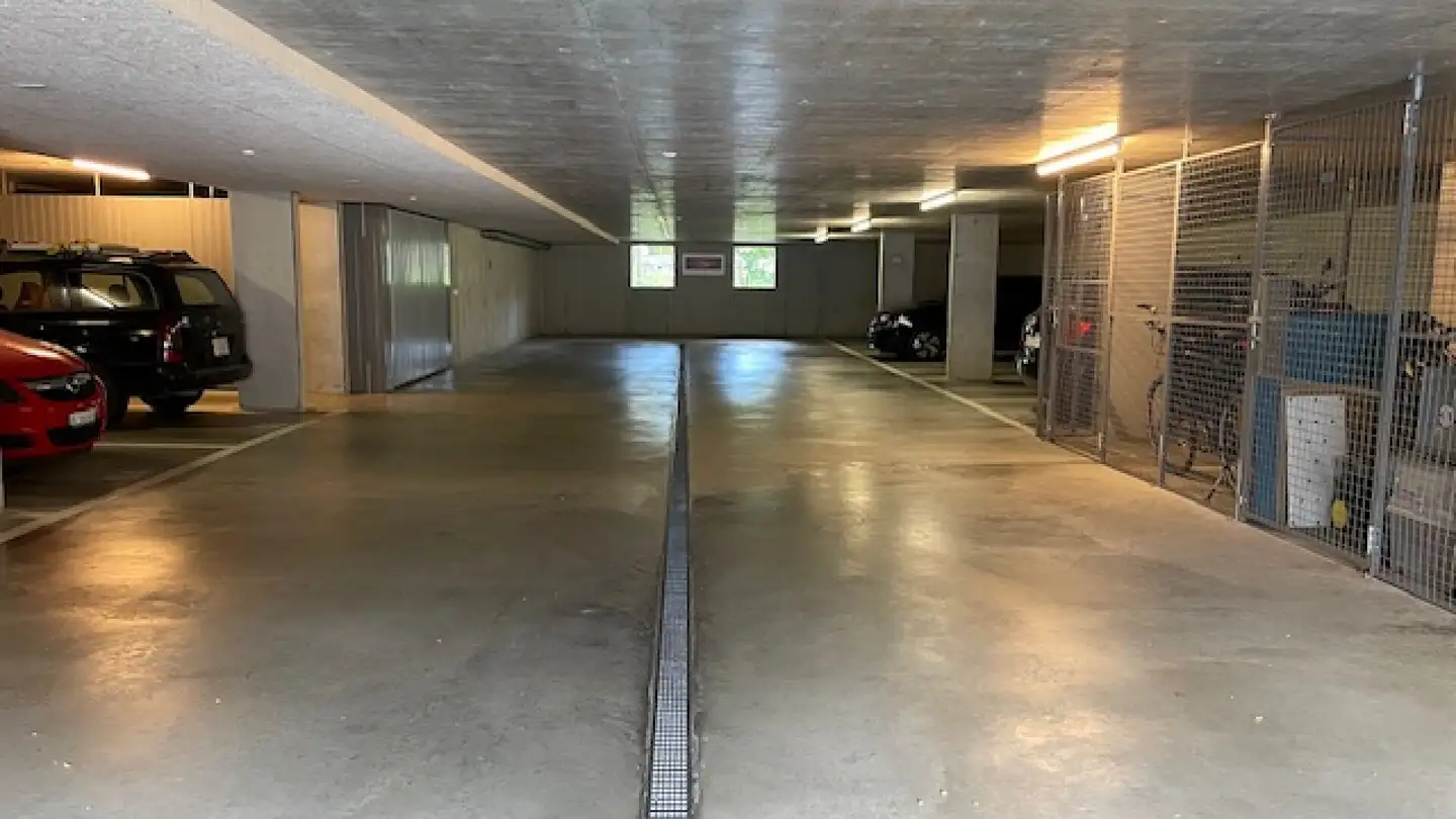 Place de parking souterraine à vendre - Hauptstrasse 12a, 2555 Brügg BE