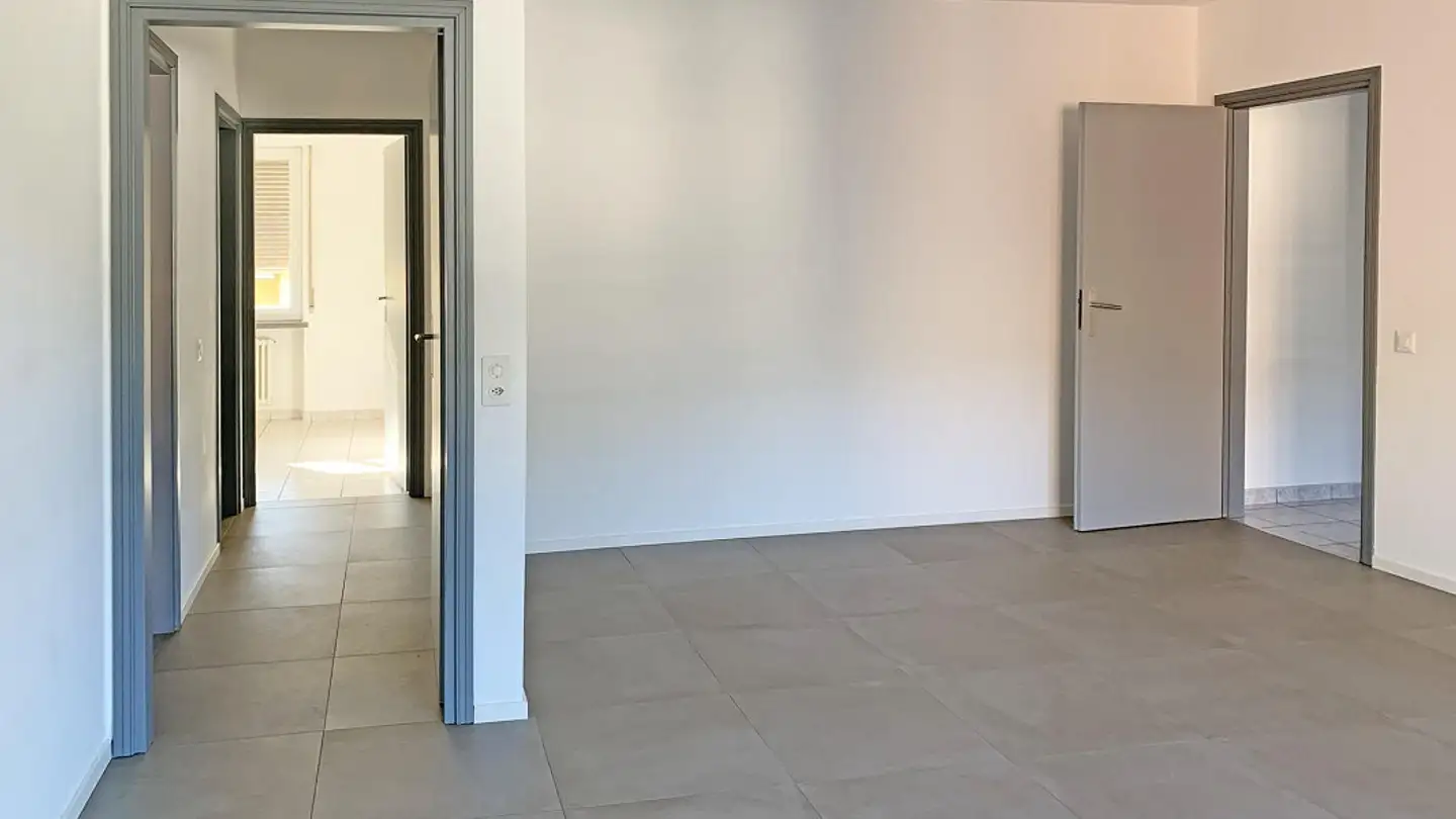 Apartment for rent - Via Chiblee 13a, 6514 Sementina - Photo 3