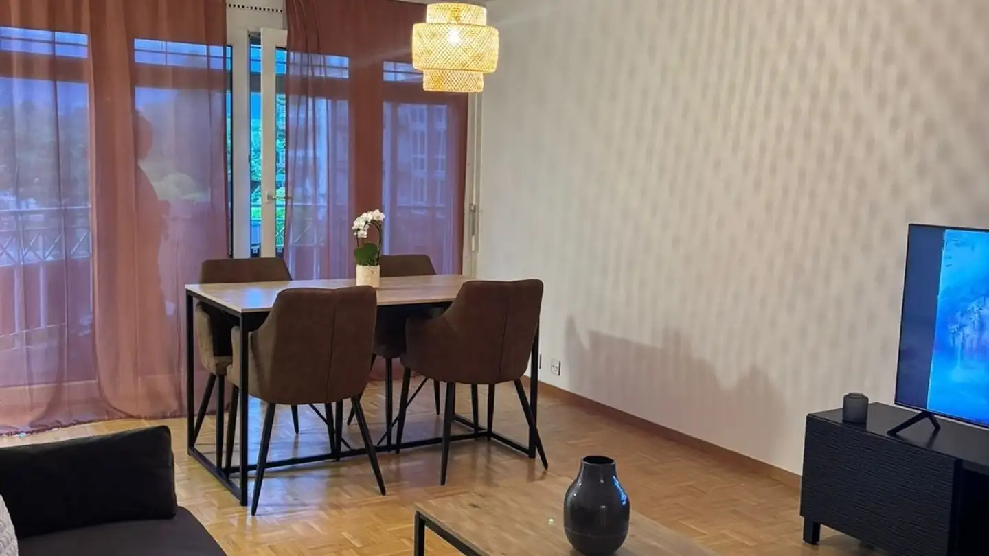 Single room for rent - Chemin D'eysins, 1260 Nyon