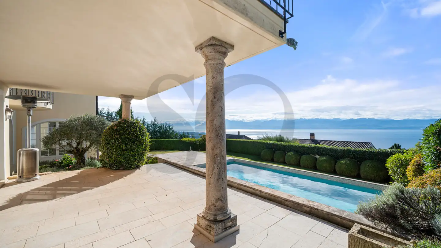 Single house for sale - 1185 Mont-sur-Rolle