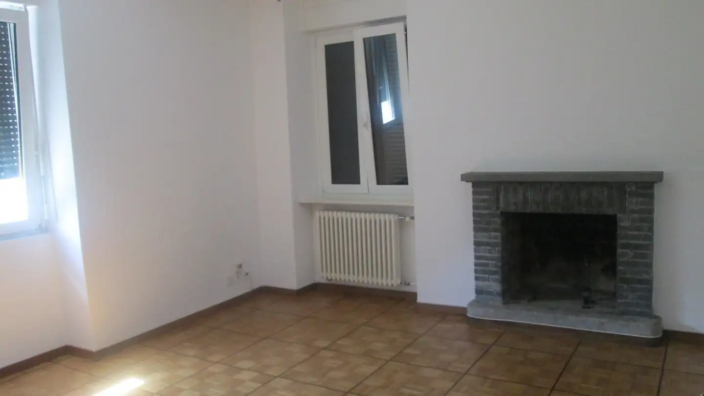 Wohnung mieten - Via Cantonale 2, 6518 Gorduno