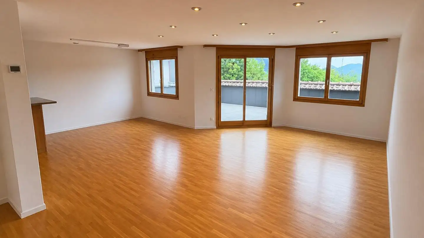 Appartement en terrasse à louer - Lützelmattstrasse, 6418 Rothenthurm - Photo 2