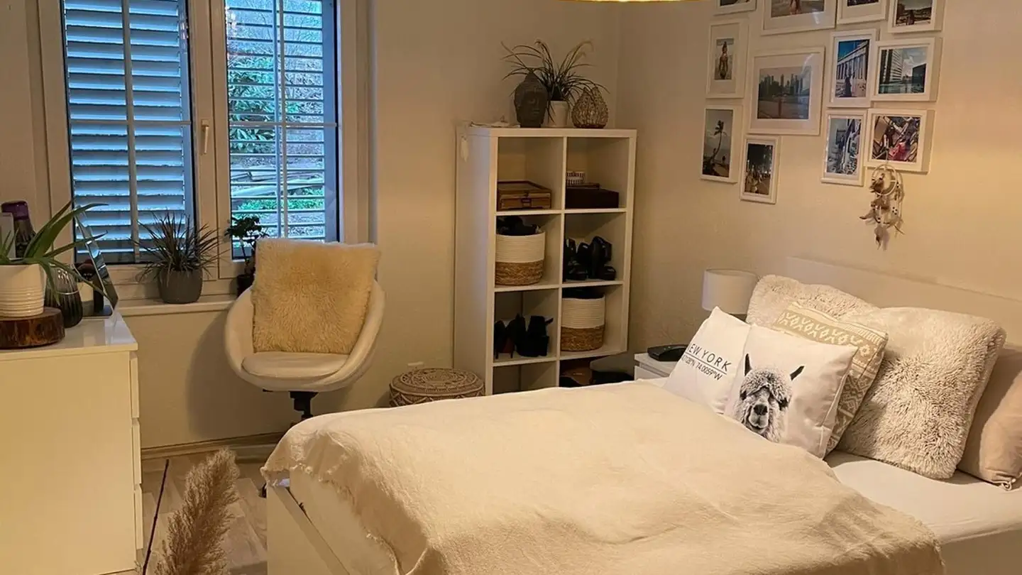 Appartement à louer - Höllbündtenstrasse 12, 8964 Rudolfstetten