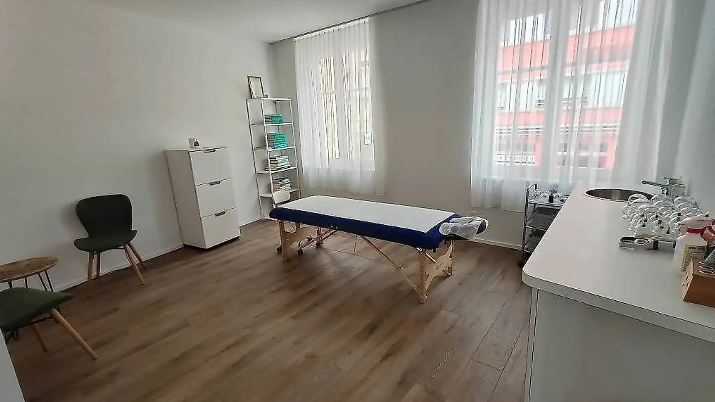 Commercial à louer - Solothurnerstrasse, 4600 Olten