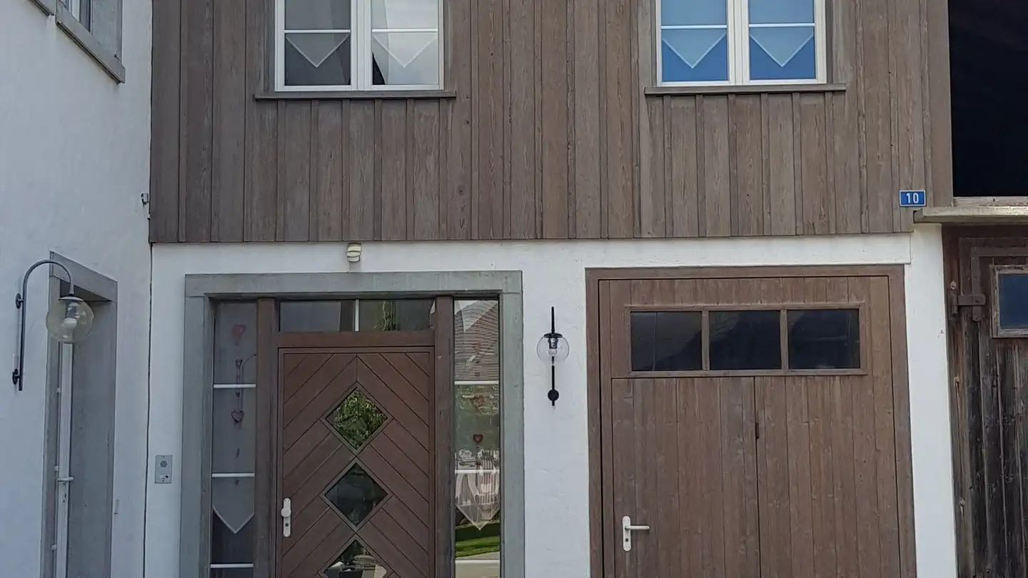 Semi-detached house for rent - Salenwegstrasse 10, 8459 Volken