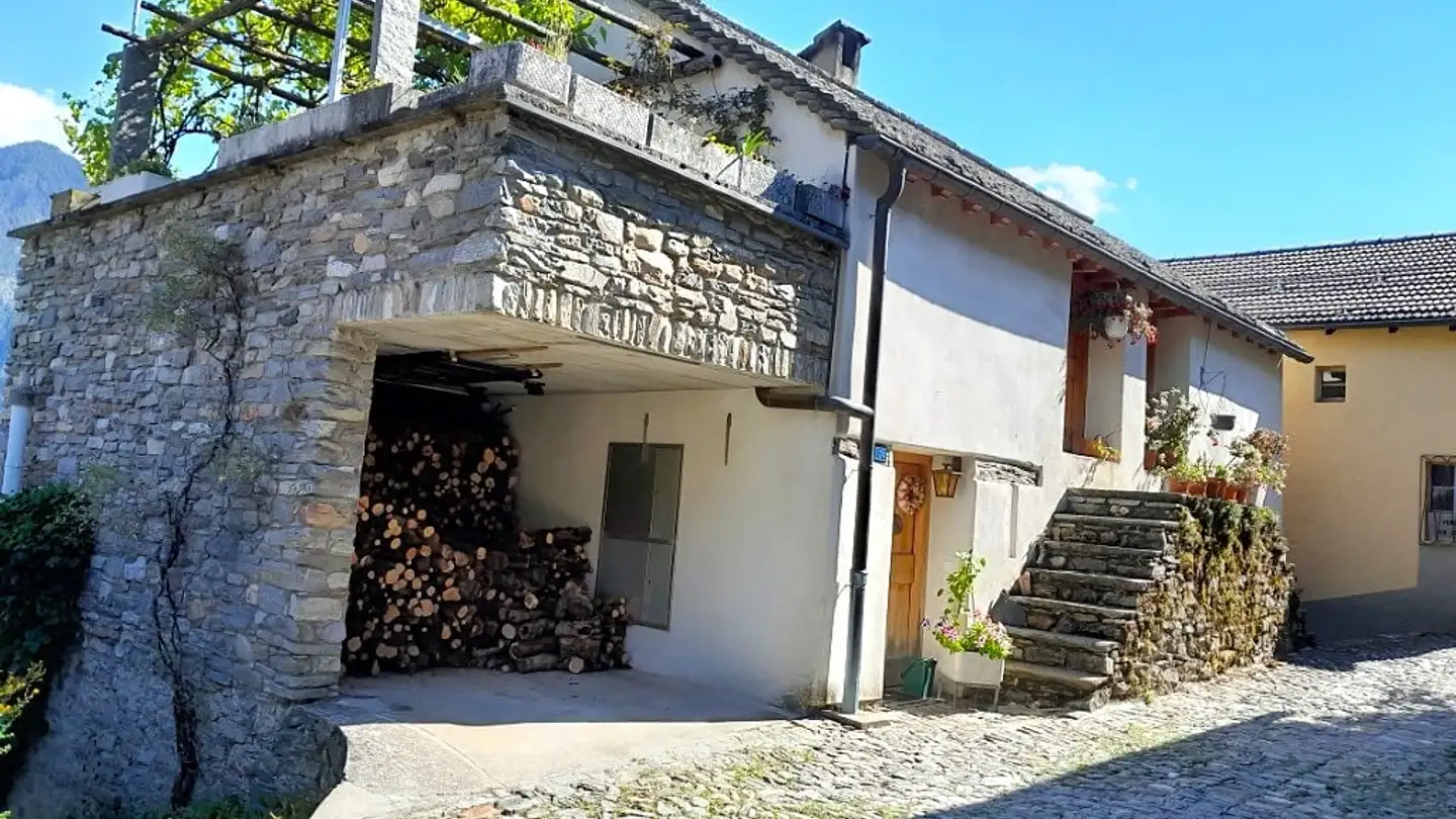 Einfamilienhaus kaufen - 6540 Castaneda